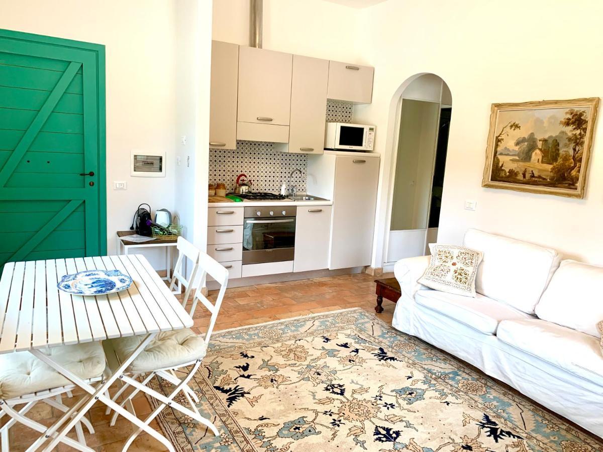 קמפניינו די רומא Agriturismo Potrero Grande Sul Lago Di Martignano Con Spiaggia מראה חיצוני תמונה