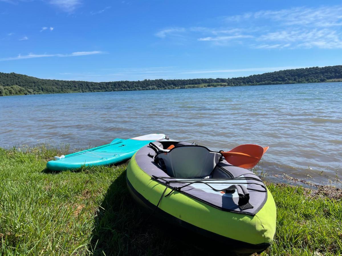 קמפניינו די רומא Agriturismo Potrero Grande Sul Lago Di Martignano Con Spiaggia מראה חיצוני תמונה