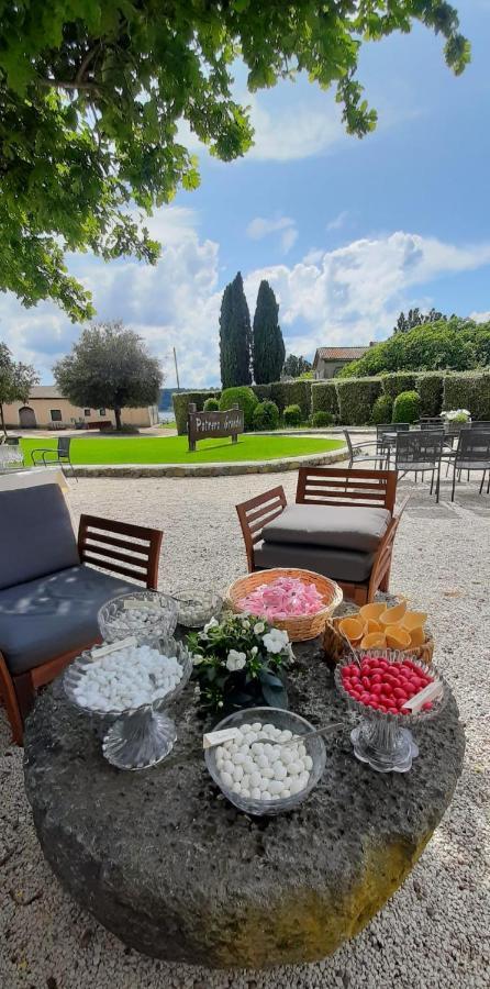 קמפניינו די רומא Agriturismo Potrero Grande Sul Lago Di Martignano Con Spiaggia מראה חיצוני תמונה