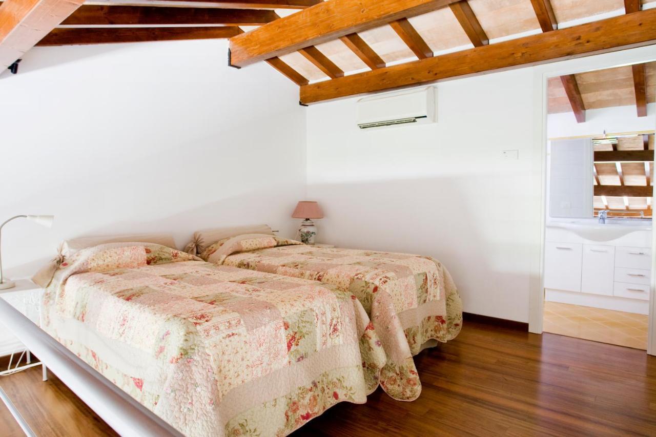 קמפניינו די רומא Agriturismo Potrero Grande Sul Lago Di Martignano Con Spiaggia מראה חיצוני תמונה